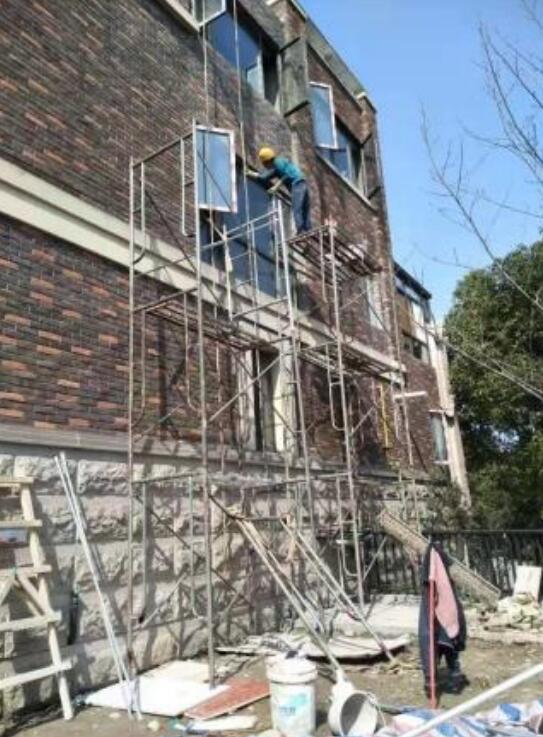 别墅外墙丙烯酸透明涂料防水