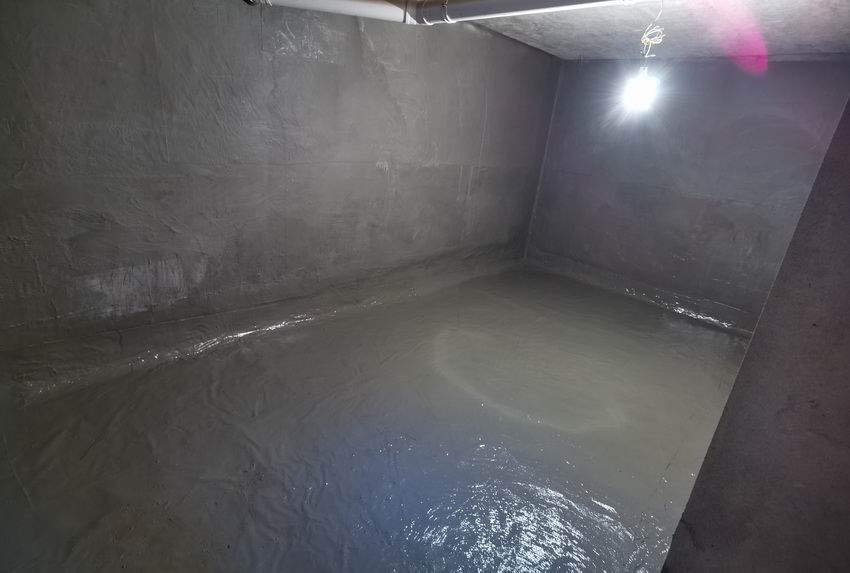 上海嘉定区兴荣路388号上汽马瑞利东北仓库彩钢瓦屋面天沟雨虹聚氢,涂料防水24