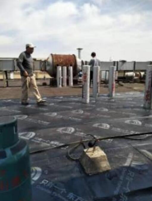 谢春路 128 号沪工屋面防水